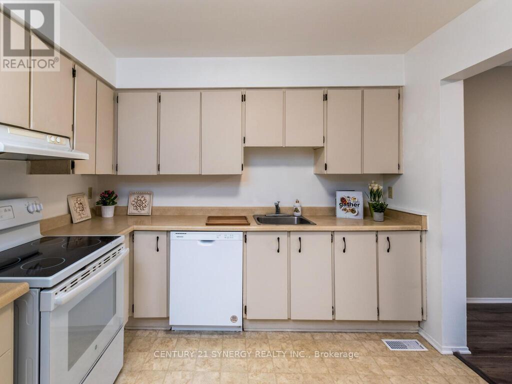 78 Clarkson Crescent, Ottawa, Ontario  K2L 3E2 - Photo 14 - X12444642