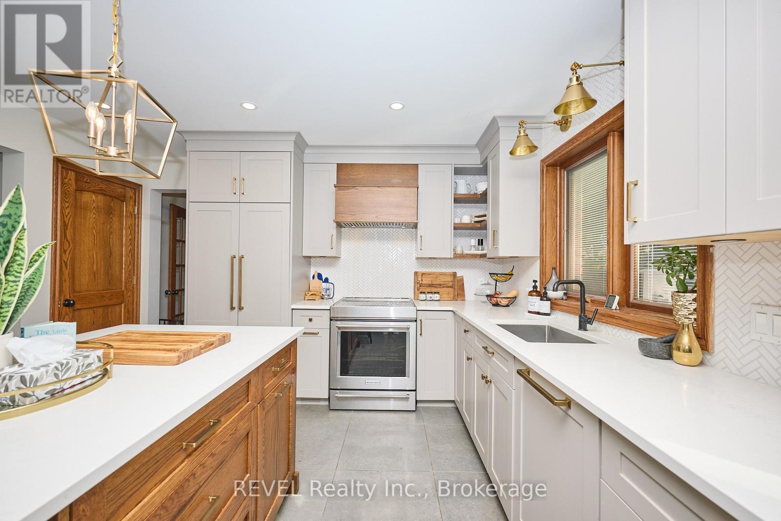 7134 Mount Forest Lane, Niagara Falls (Casey), Ontario  L2J 3Z3 - Photo 10 - X12444645