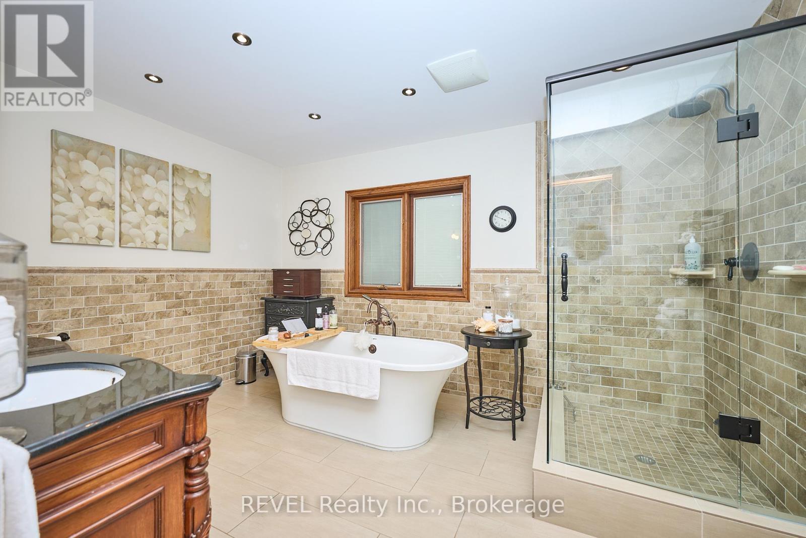 7134 Mount Forest Lane, Niagara Falls (Casey), Ontario  L2J 3Z3 - Photo 21 - X12444645