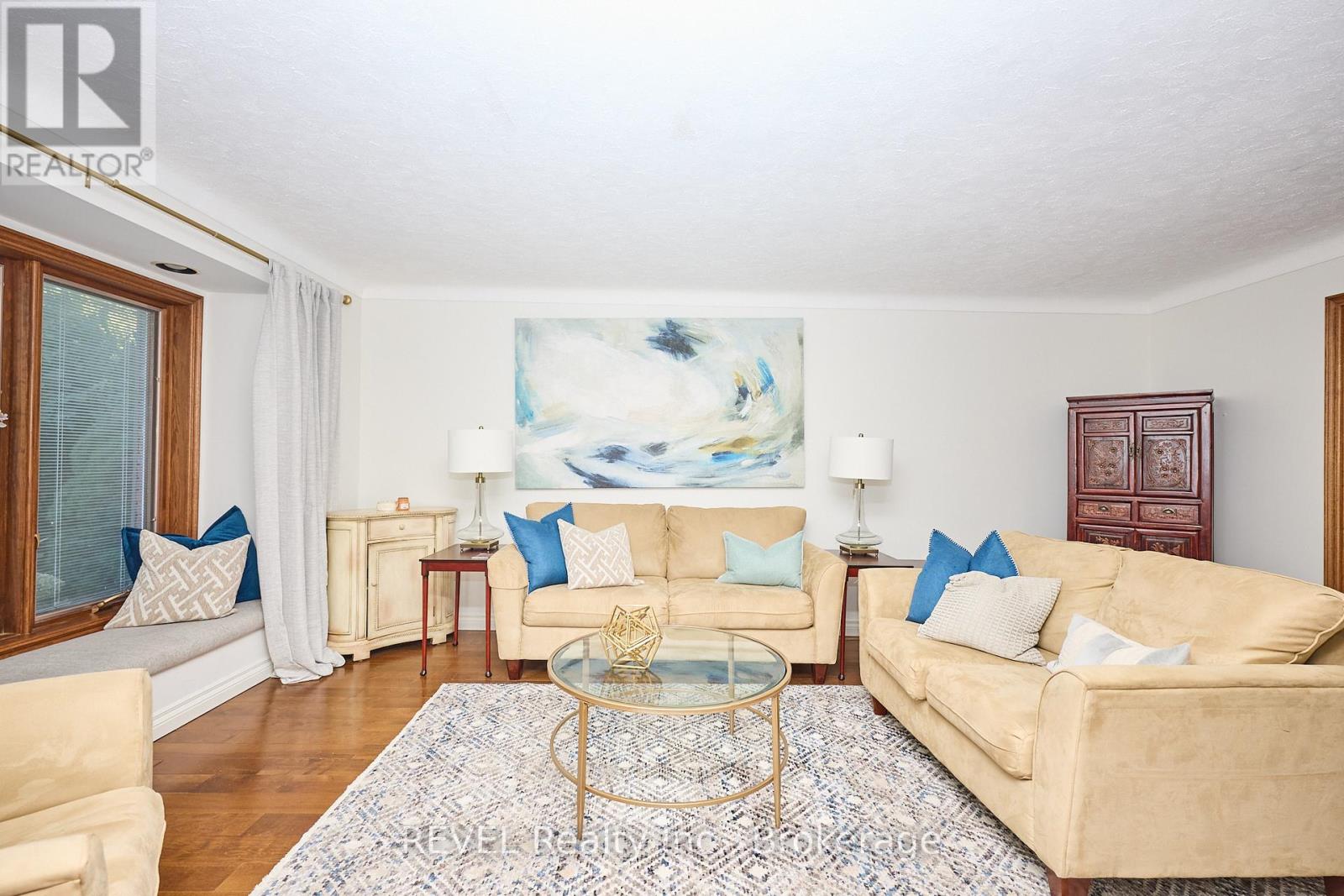 7134 Mount Forest Lane, Niagara Falls (Casey), Ontario  L2J 3Z3 - Photo 4 - X12444645