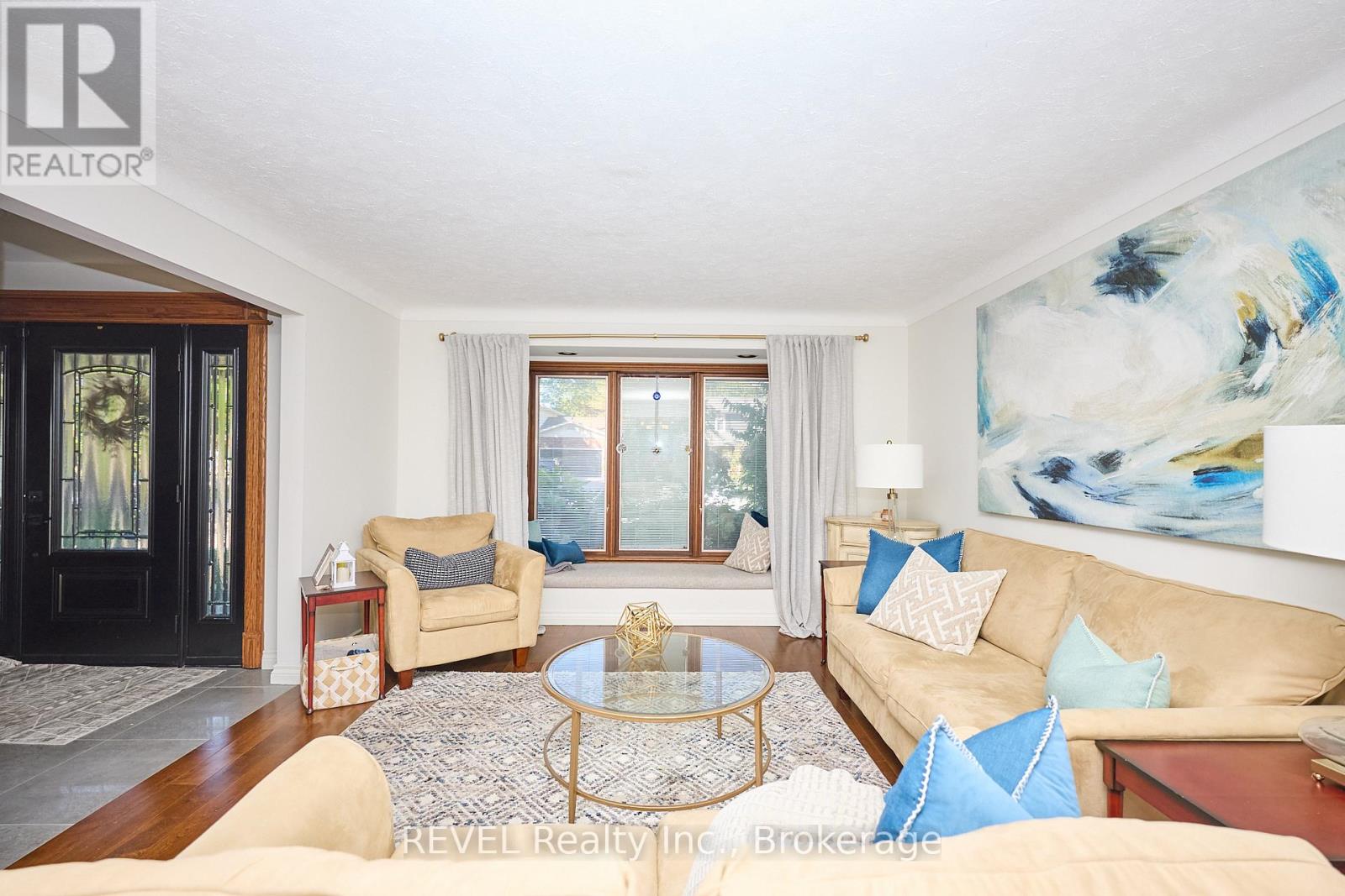 7134 Mount Forest Lane, Niagara Falls (Casey), Ontario  L2J 3Z3 - Photo 5 - X12444645