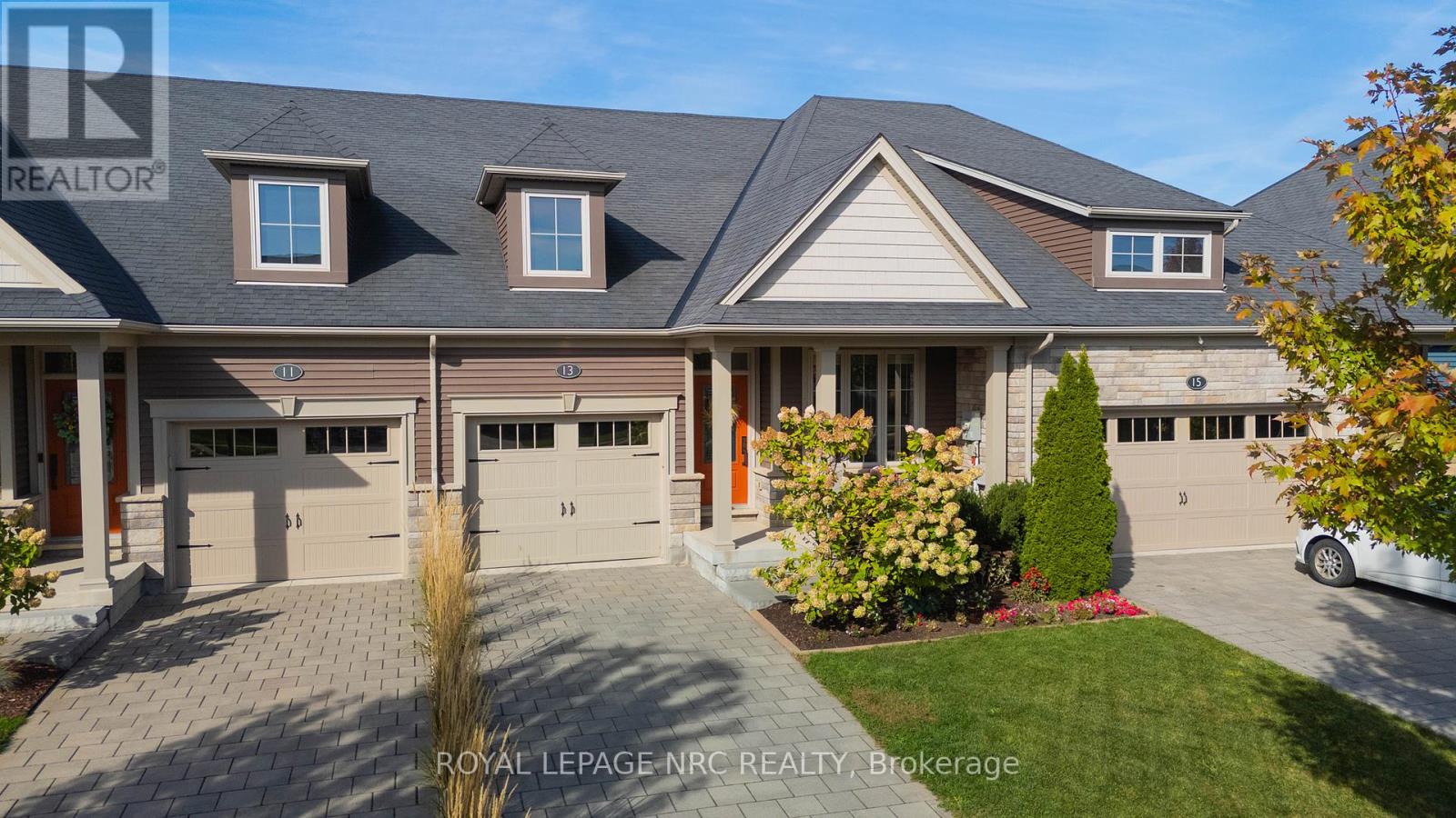 13 Andrew Lane, Thorold (Hurricane/merrittville), Ontario  L2V 0V3 - Photo 1 - X12444656