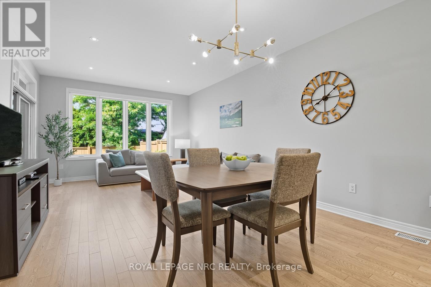 13 Andrew Lane, Thorold (Hurricane/merrittville), Ontario  L2V 0V3 - Photo 16 - X12444656