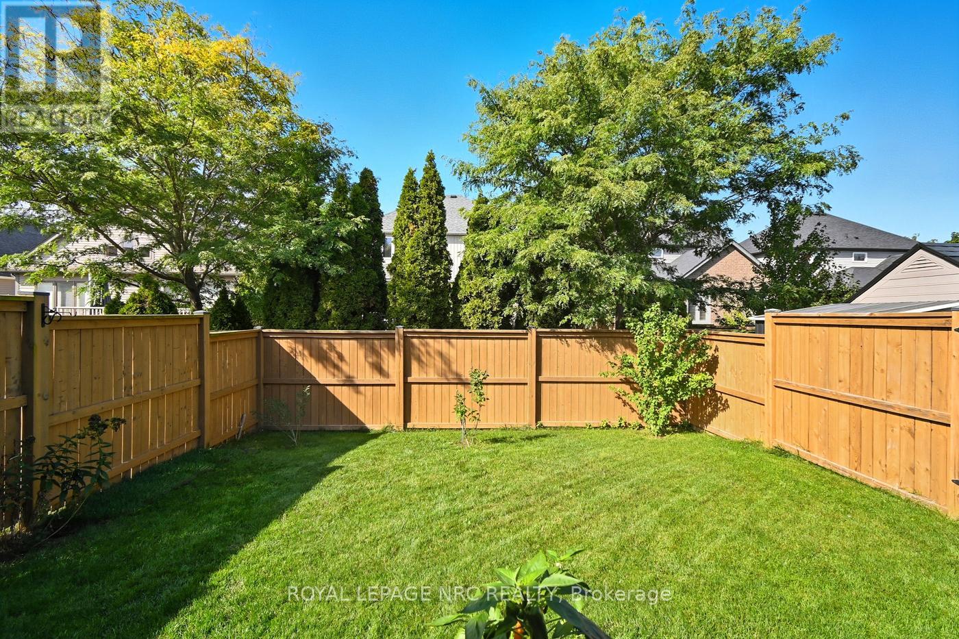 13 Andrew Lane, Thorold (Hurricane/merrittville), Ontario  L2V 0V3 - Photo 34 - X12444656