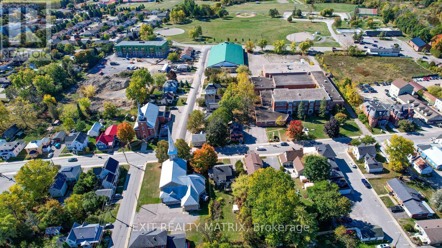 310 Prescott Street, North Grenville, Ontario  K0G 1J0 - Photo 3 - X12444653