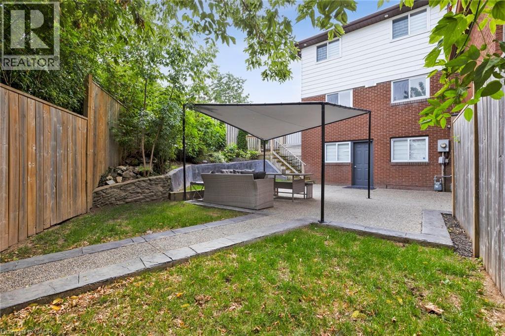 122 Mooregate Crescent, Kitchener, Ontario  N2M 2G1 - Photo 45 - 40776399