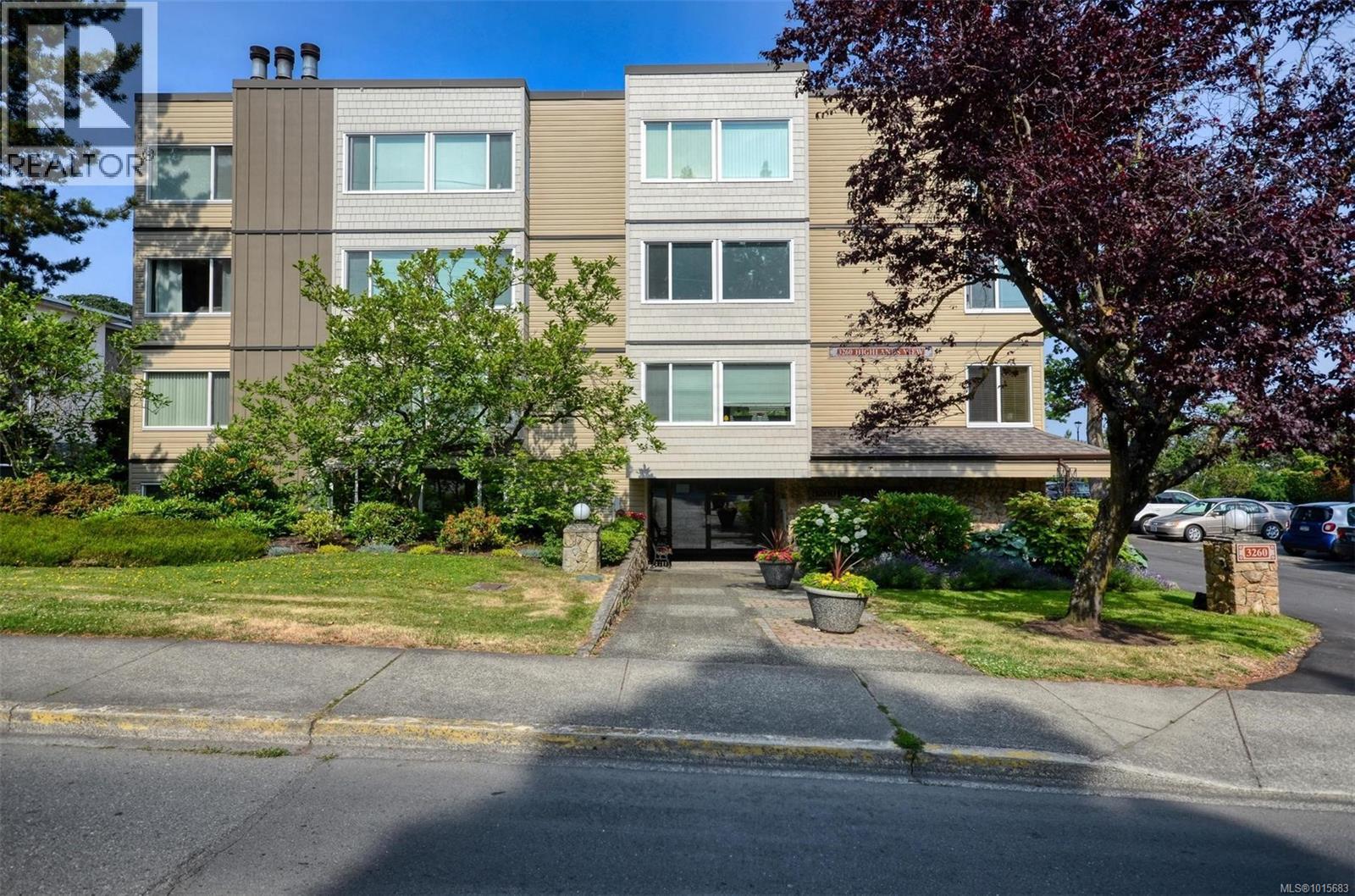 408 3260 Quadra St, Saanich, British Columbia