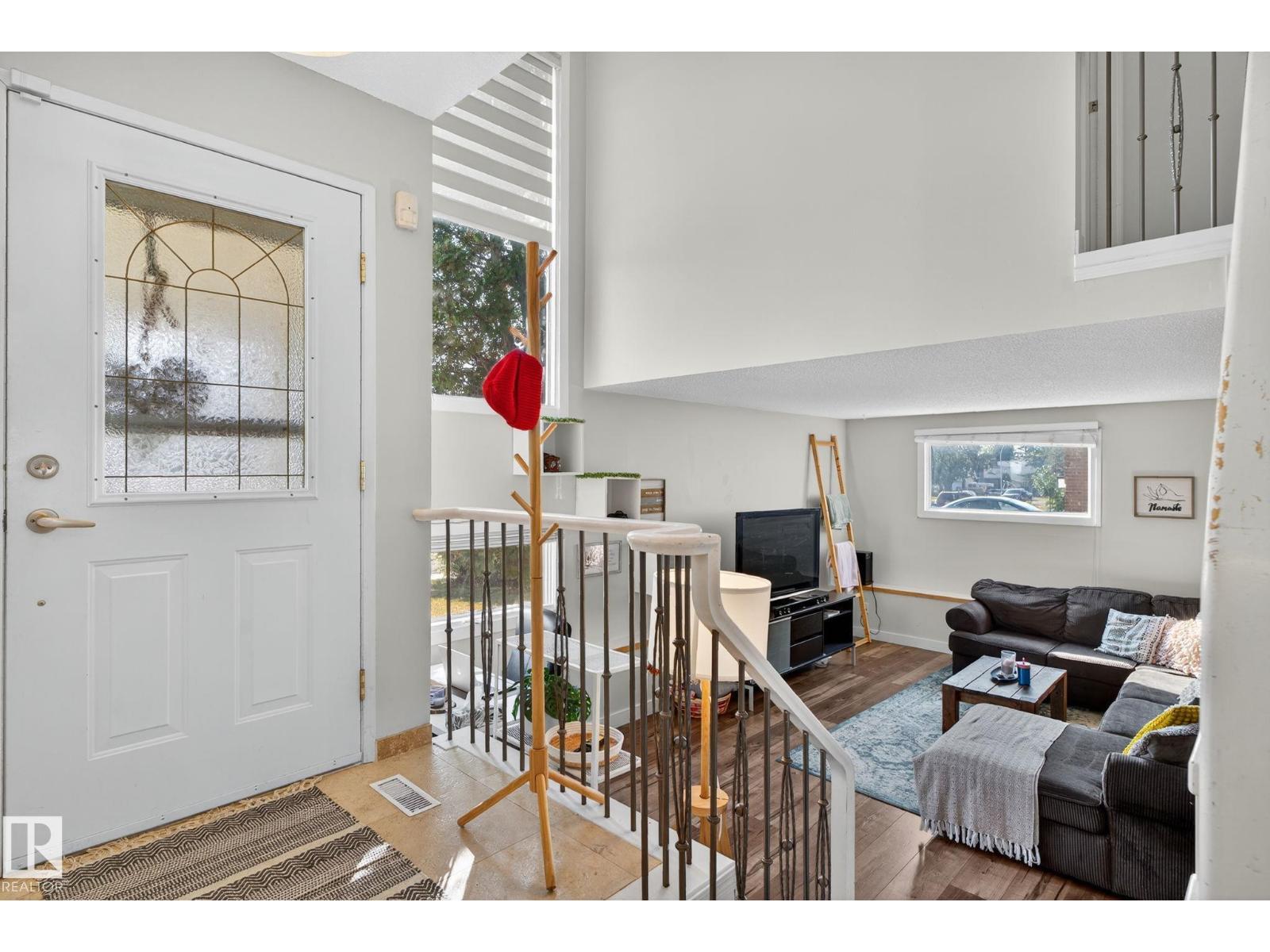 3608 51 St Nw, Edmonton, Alberta  T6L 1C6 - Photo 3 - E4460790