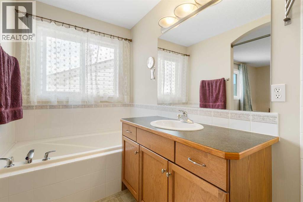 99 Eversyde Circle Sw, Calgary, Alberta  T2Y 4T3 - Photo 19 - A2261882