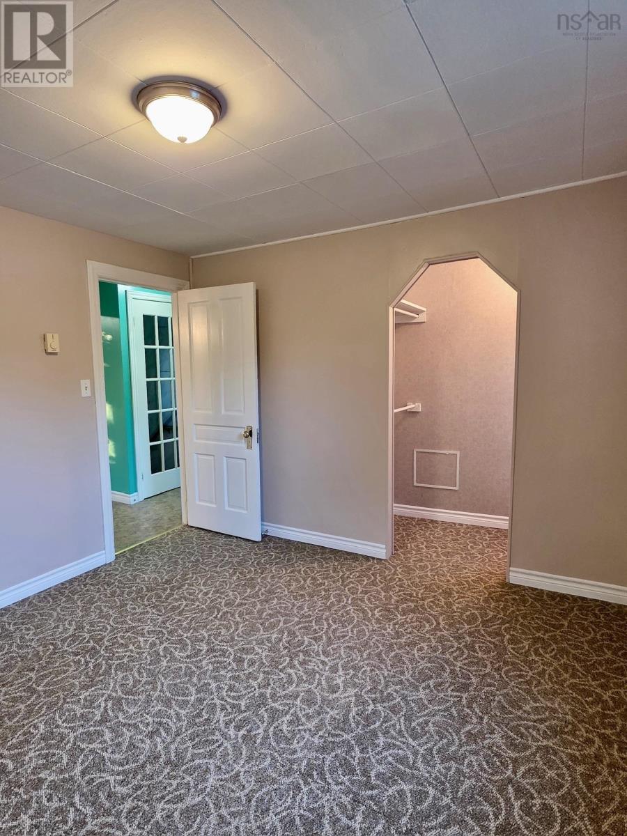 1544 St Margarets Bay Road, Timberlea, Nova Scotia  B3T 1A9 - Photo 21 - 202523823