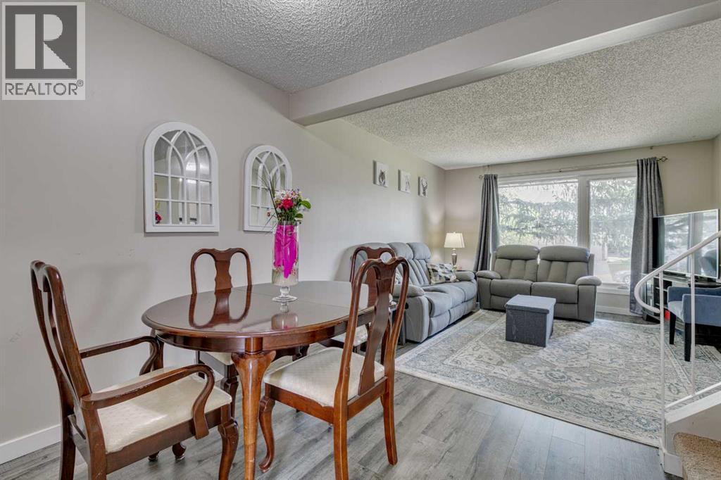 85 Cedardale Crescent Sw, Calgary, Alberta  T2W 4B2 - Photo 5 - A2234845
