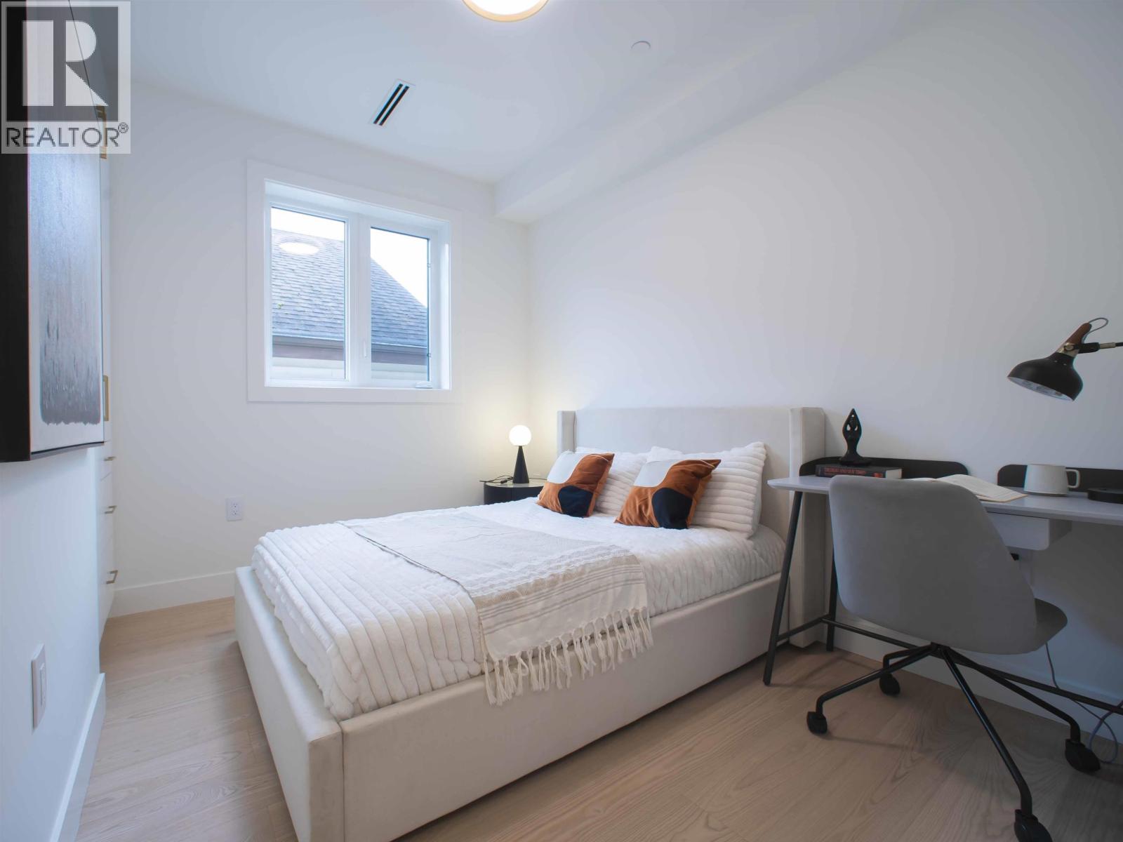 1 2785 W 21 Avenue, Vancouver, British Columbia  V6L 1K4 - Photo 13 - R3054250