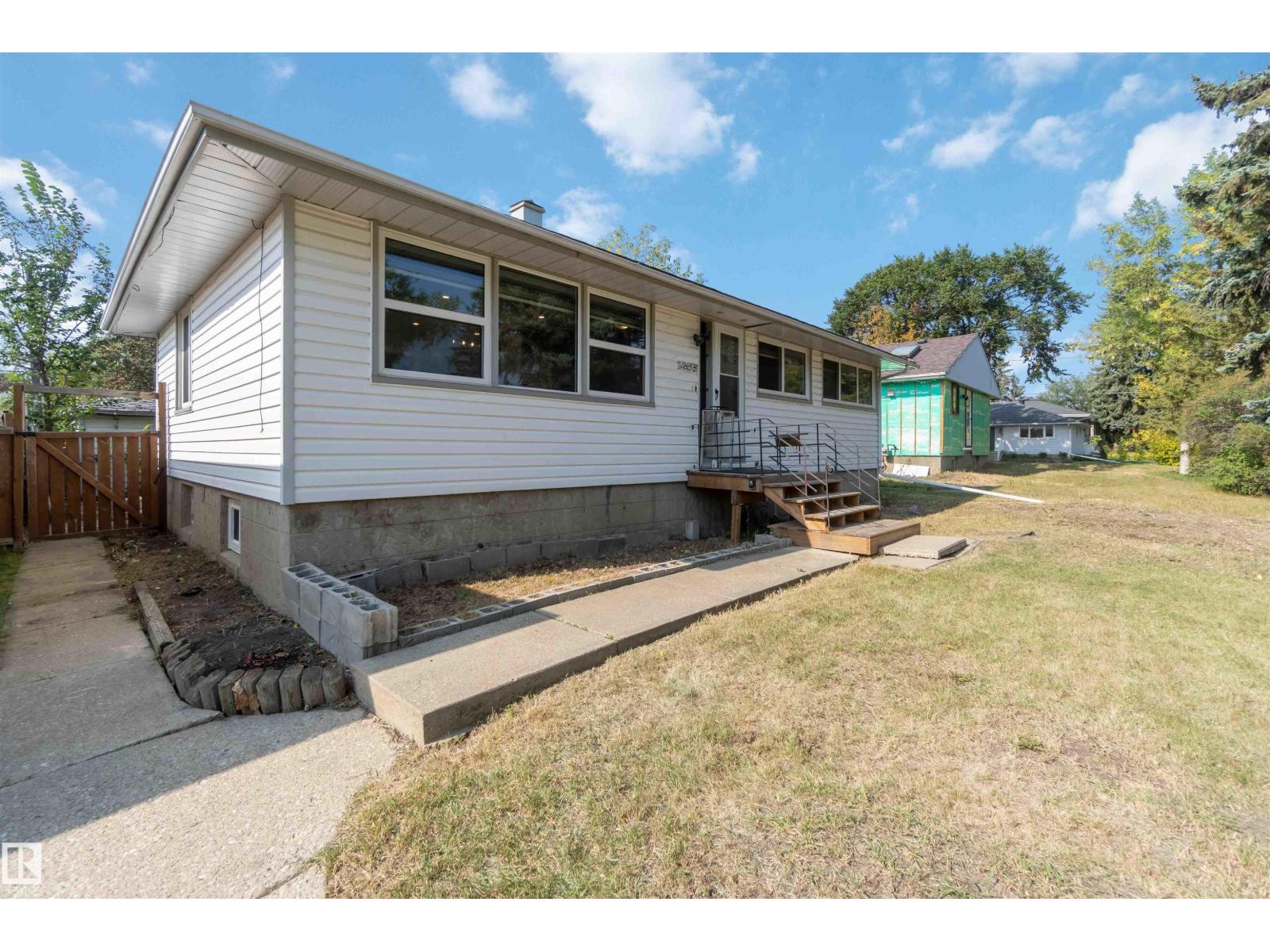 12268 131 ST NW NW, Edmonton, Alberta