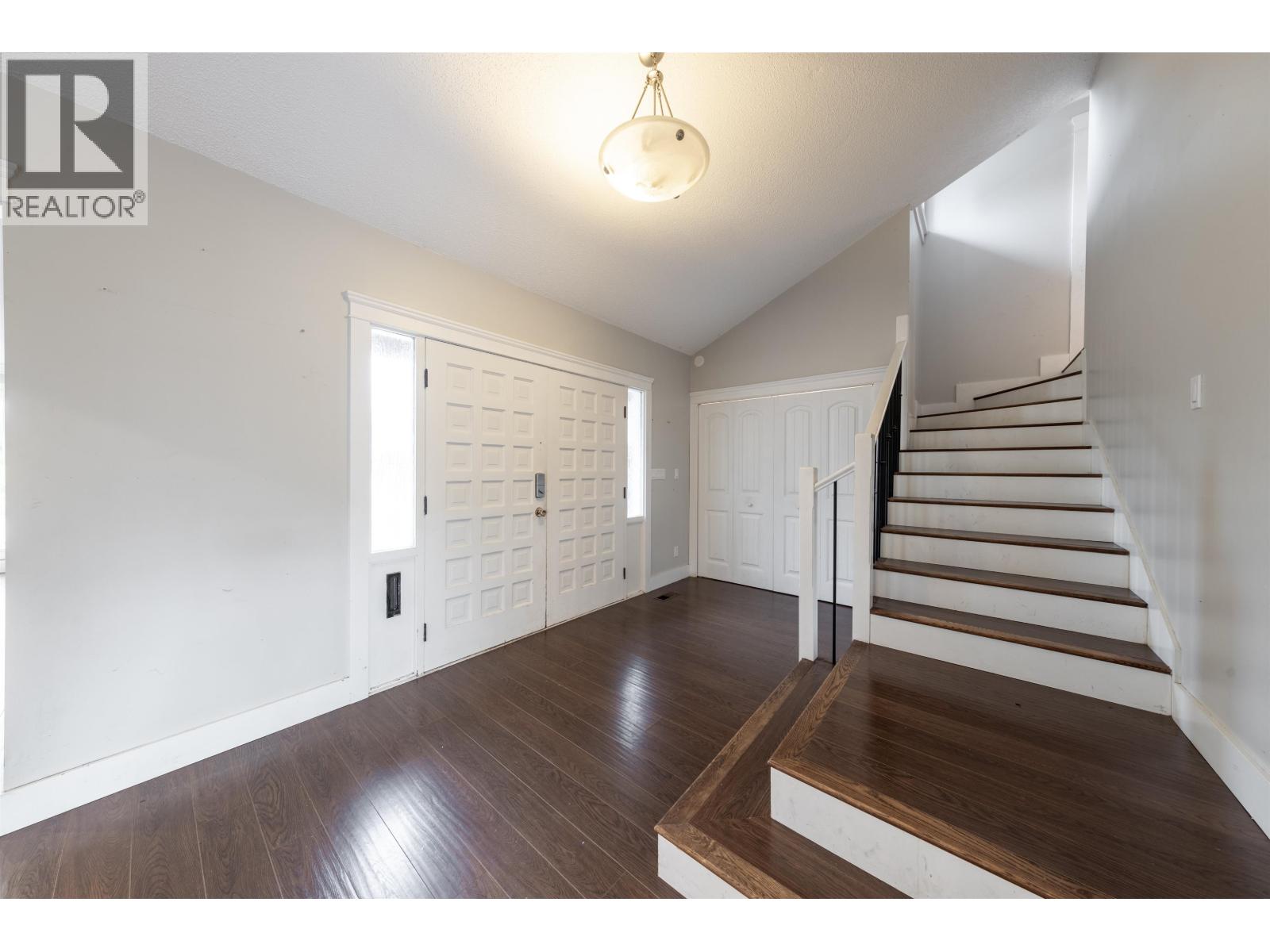 38 Deerfield Drive, Delta, British Columbia  V4M 2W9 - Photo 3 - R3008825