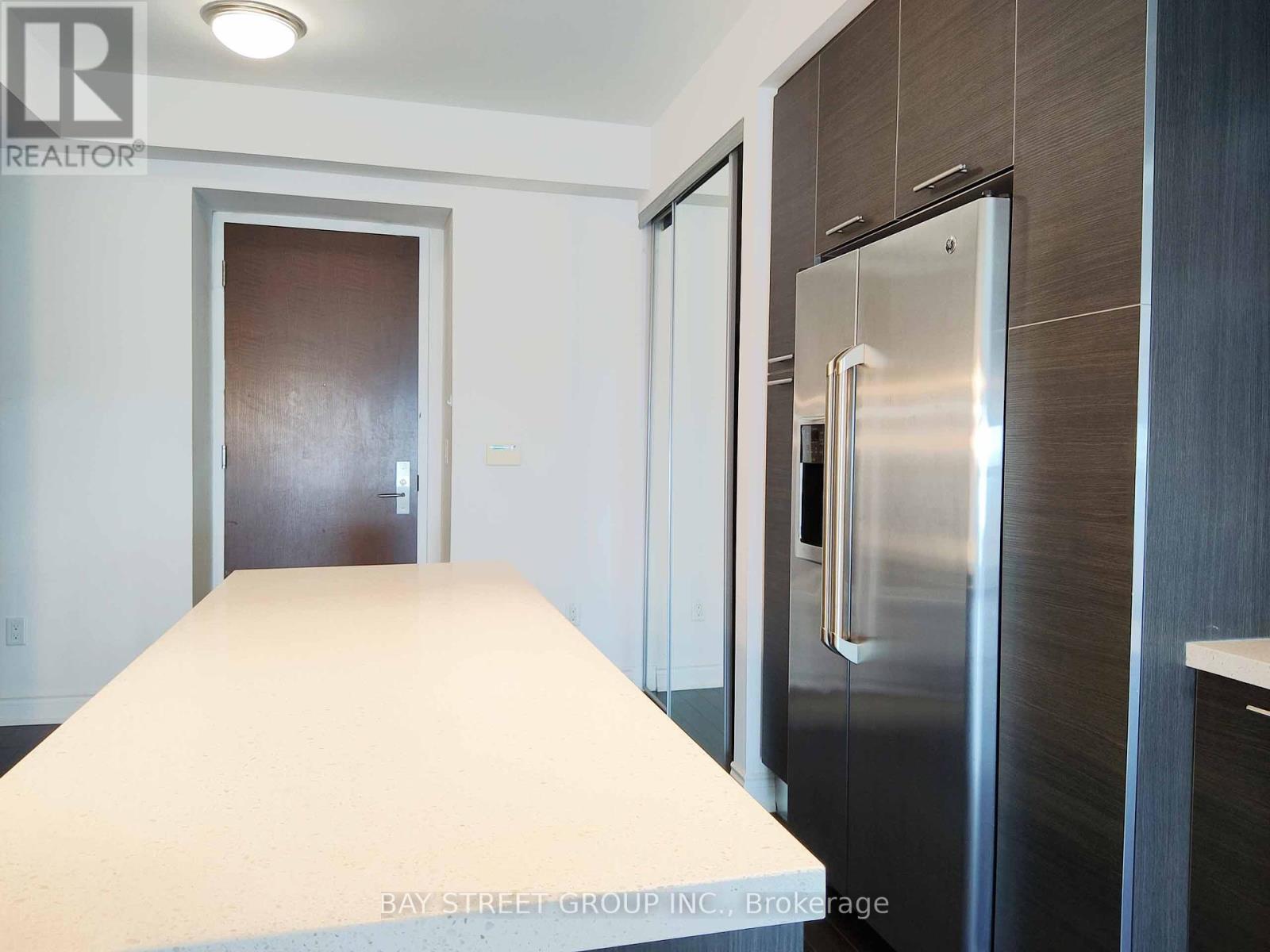 6704 - 388 Yonge Street, Toronto, Ontario  M5B 0A4 - Photo 3 - C12444644