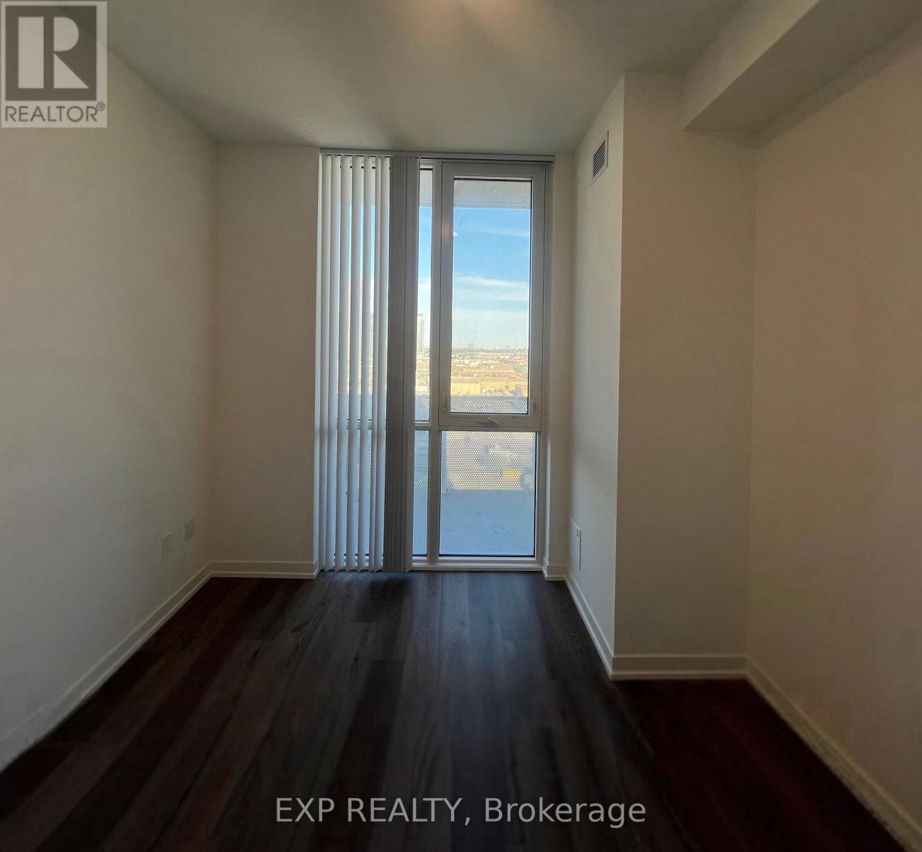 1908 - 28 Interchange Way, Vaughan, Ontario  L4K 5Z7 - Photo 8 - N12444647