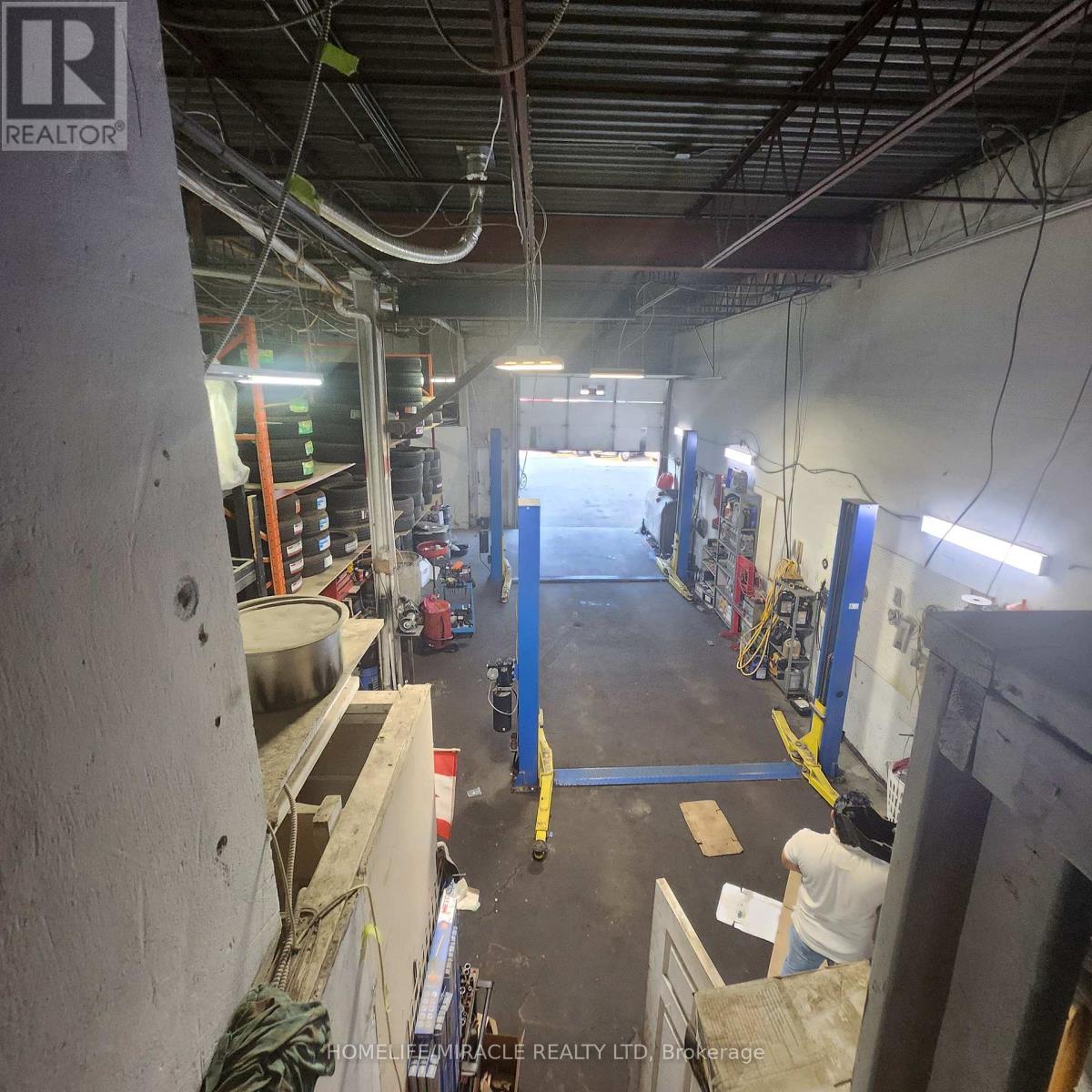 4 - 6720 Highway 7, Vaughan (West Woodbridge Industrial Area), Ontario  L4L 1A5 - Photo 8 - N12444648
