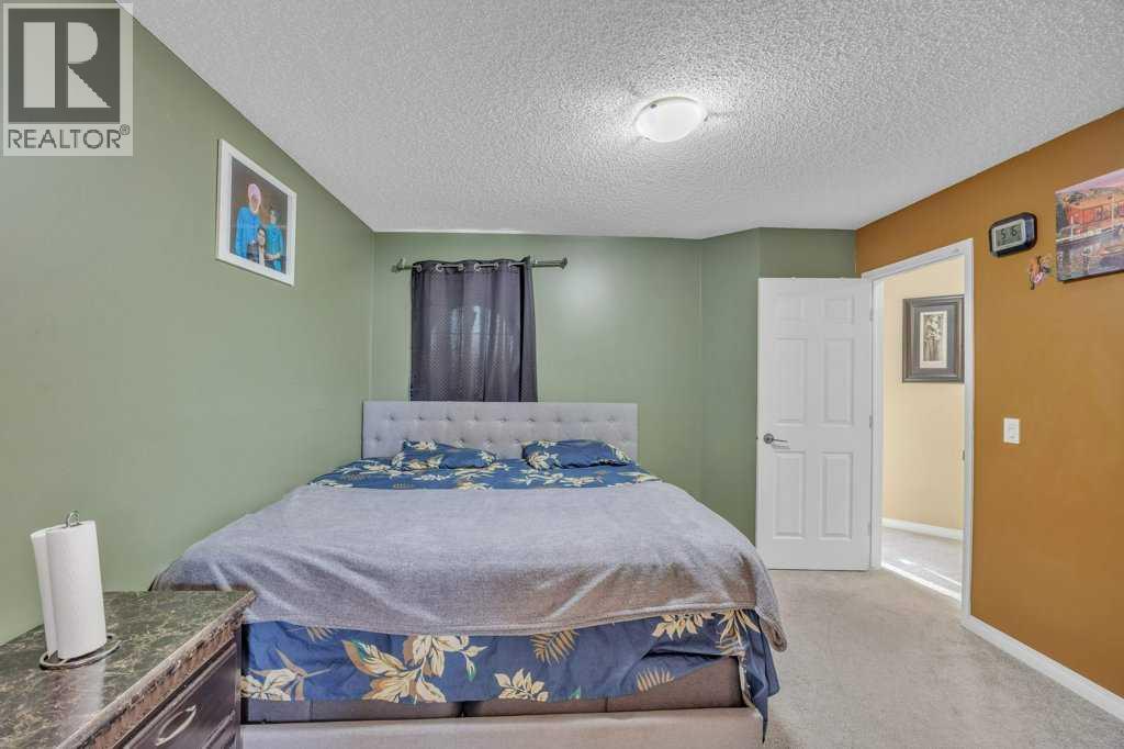 550 Cooperfield Boulevard Se, Calgary, Alberta  T2P 3W2 - Photo 19 - A2261732