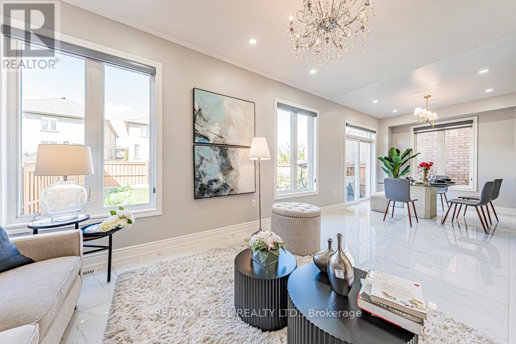 6 HERITAGE STREET, Bradford West Gwillimbury, Ontario