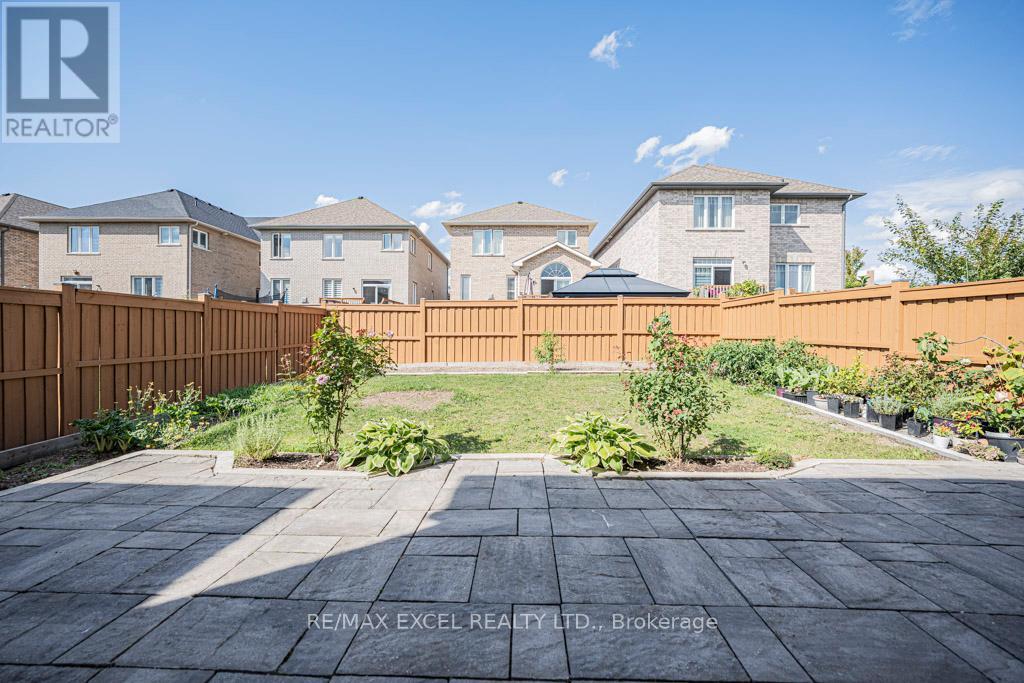 6 Heritage Street, Bradford West Gwillimbury, Ontario  L3Z 0X5 - Photo 30 - N12420414