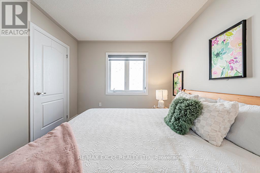 6 Heritage Street, Bradford West Gwillimbury, Ontario  L3Z 0X5 - Photo 26 - N12420414