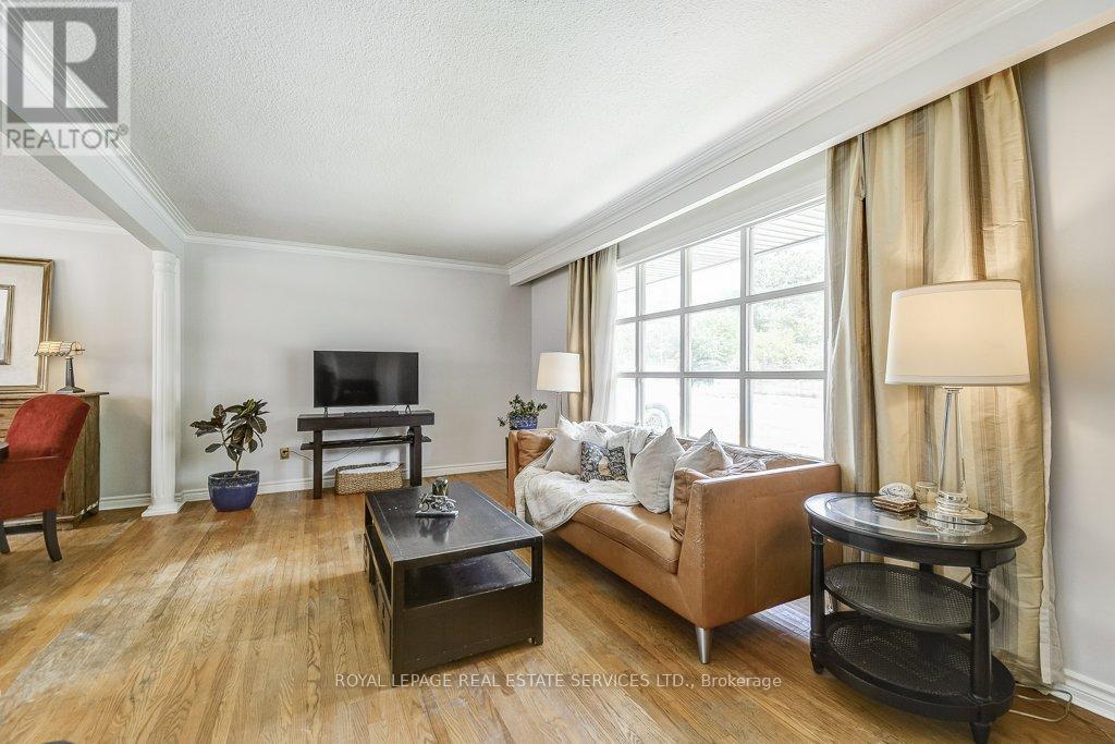 280 Savannah Gate, Oakville (Sw Southwest), Ontario  L6L 4E6 - Photo 10 - W12444643