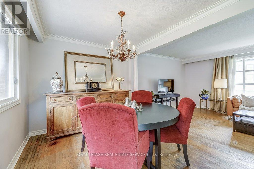 280 Savannah Gate, Oakville (Sw Southwest), Ontario  L6L 4E6 - Photo 19 - W12444643