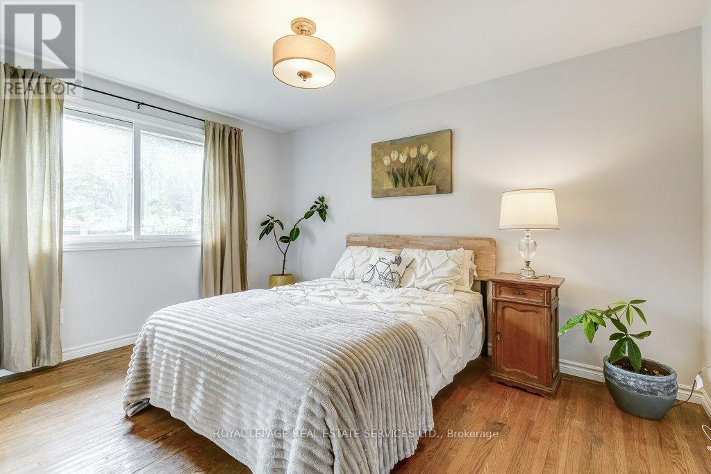 280 Savannah Gate, Oakville (Sw Southwest), Ontario  L6L 4E6 - Photo 24 - W12444643