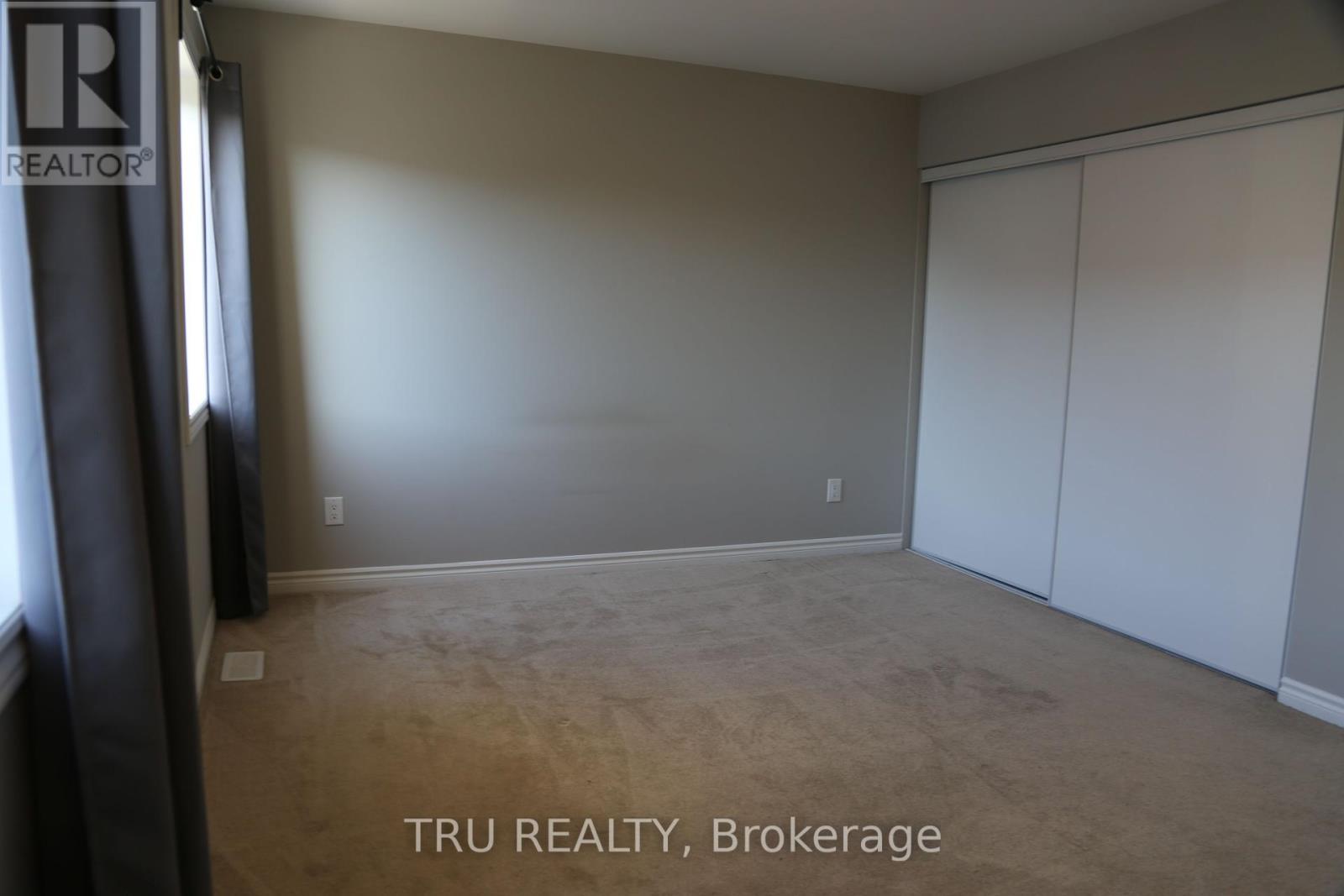 92 Kyanite Lane, Ottawa, Ontario  K2J 7B4 - Photo 16 - X12444688