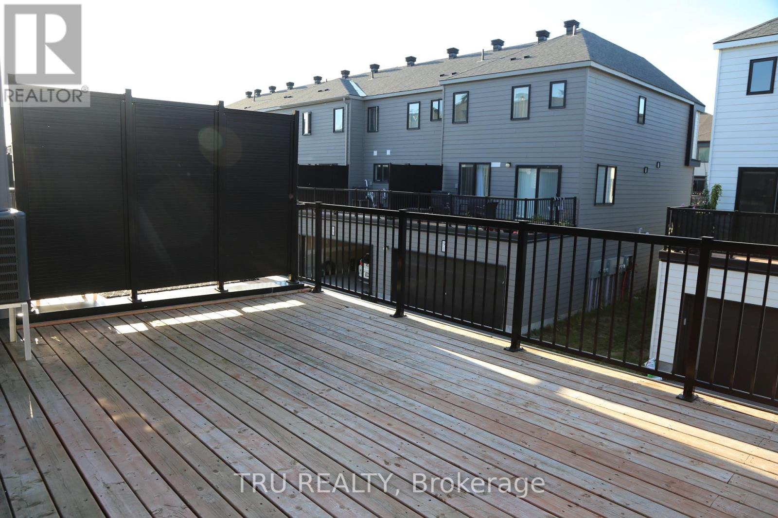 92 Kyanite Lane, Ottawa, Ontario  K2J 7B4 - Photo 19 - X12444688