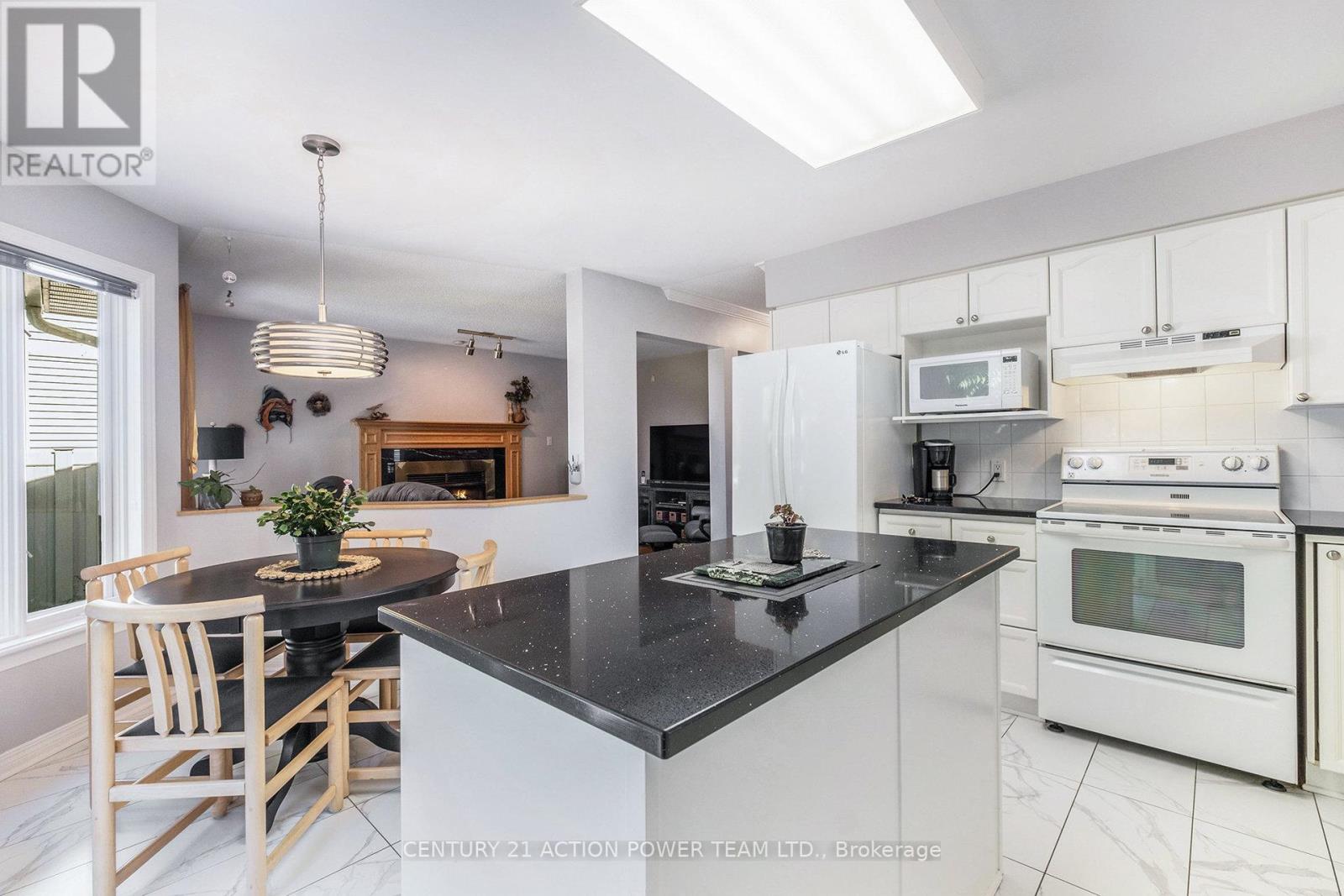 167 Grenadier Way, Ottawa, Ontario  K2J 4M1 - Photo 12 - X12444692