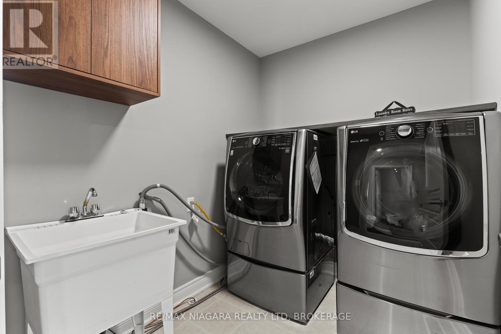 55 Spruce Crescent, Welland (Coyle Creek), Ontario  L3C 0C6 - Photo 30 - X12444668