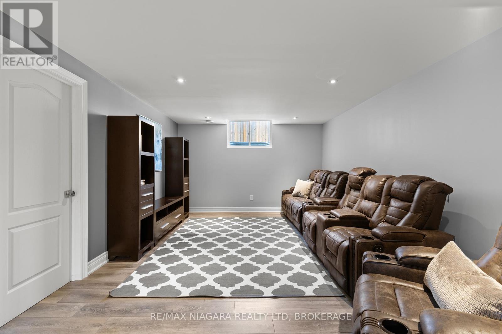 55 Spruce Crescent, Welland (Coyle Creek), Ontario  L3C 0C6 - Photo 35 - X12444668