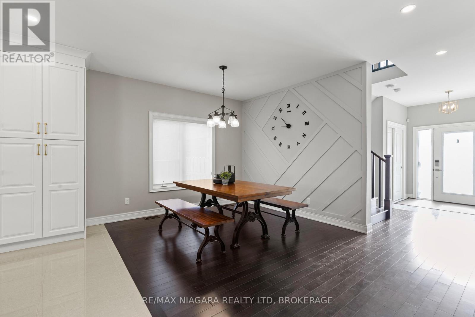 55 Spruce Crescent, Welland (Coyle Creek), Ontario  L3C 0C6 - Photo 8 - X12444668