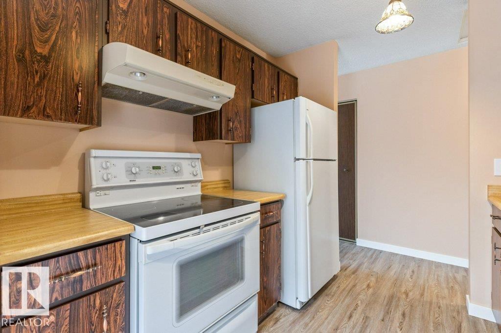 5704 93a Av Nw, Edmonton, Alberta  T6B 2K7 - Photo 18 - E4460207