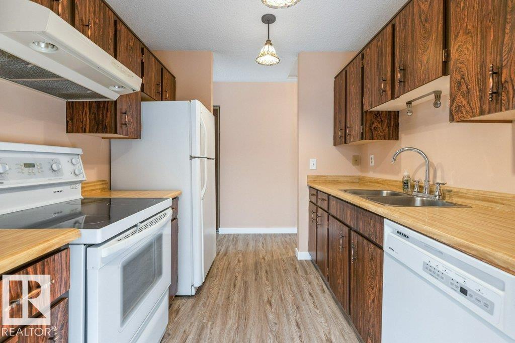 5704 93a Av Nw, Edmonton, Alberta  T6B 2K7 - Photo 15 - E4460207