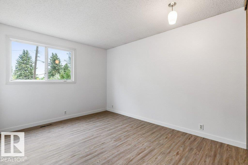 5704 93a Av Nw, Edmonton, Alberta  T6B 2K7 - Photo 25 - E4460207
