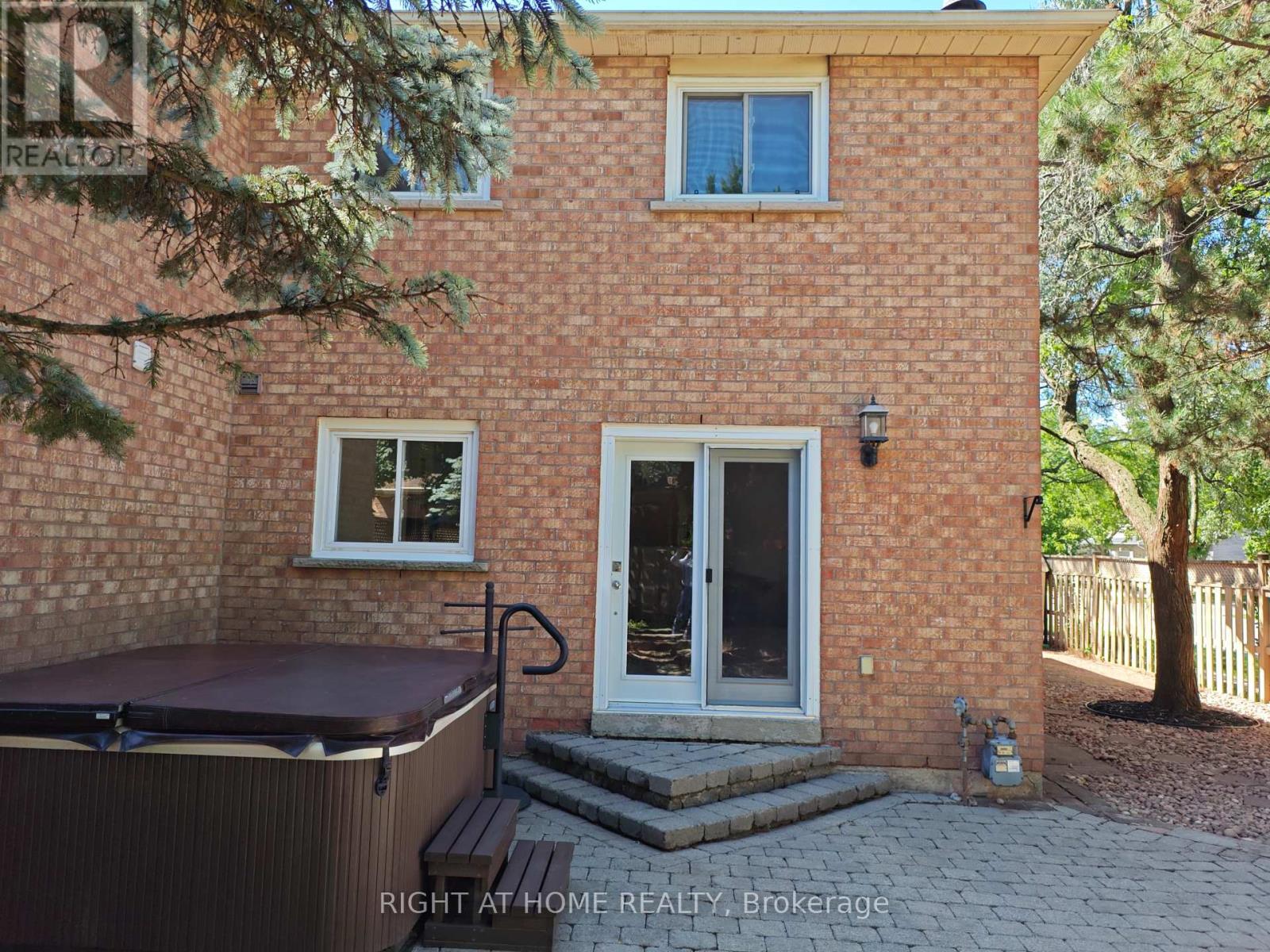 1216 Blackburn Drive, Oakville, Ontario  L6M 2X9 - Photo 38 - W12429510