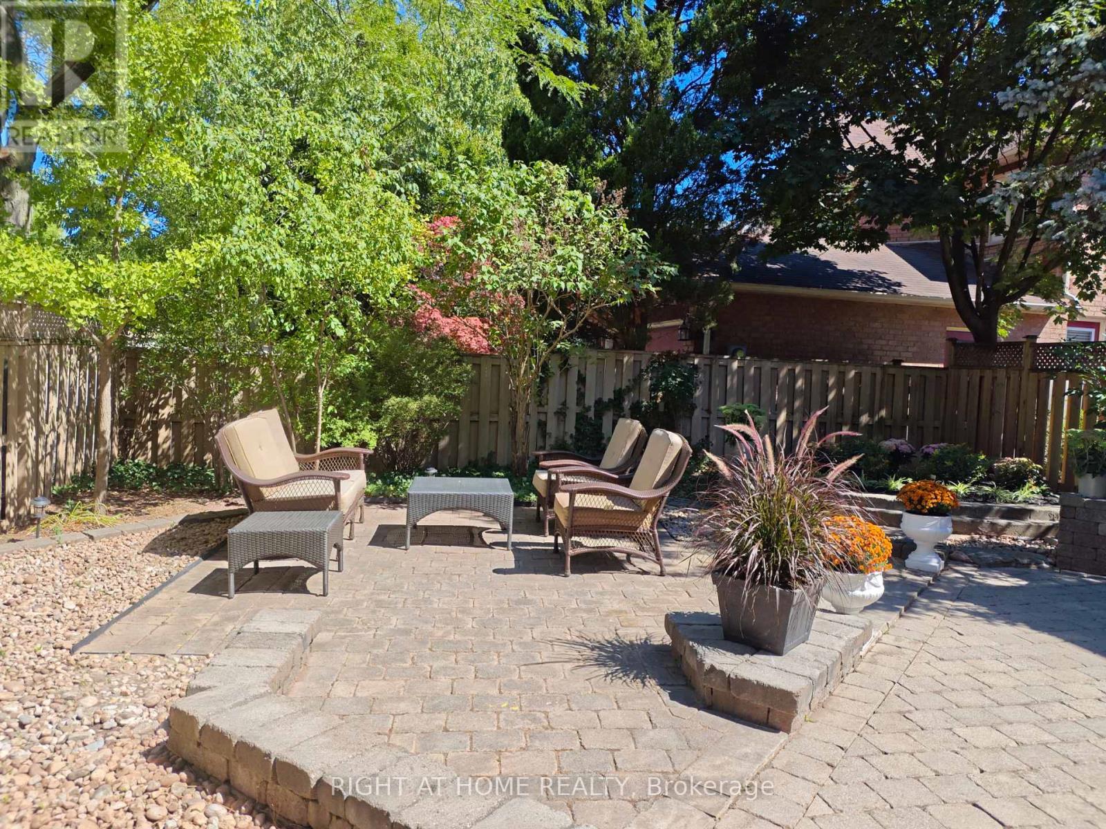 1216 Blackburn Drive, Oakville, Ontario  L6M 2X9 - Photo 41 - W12429510