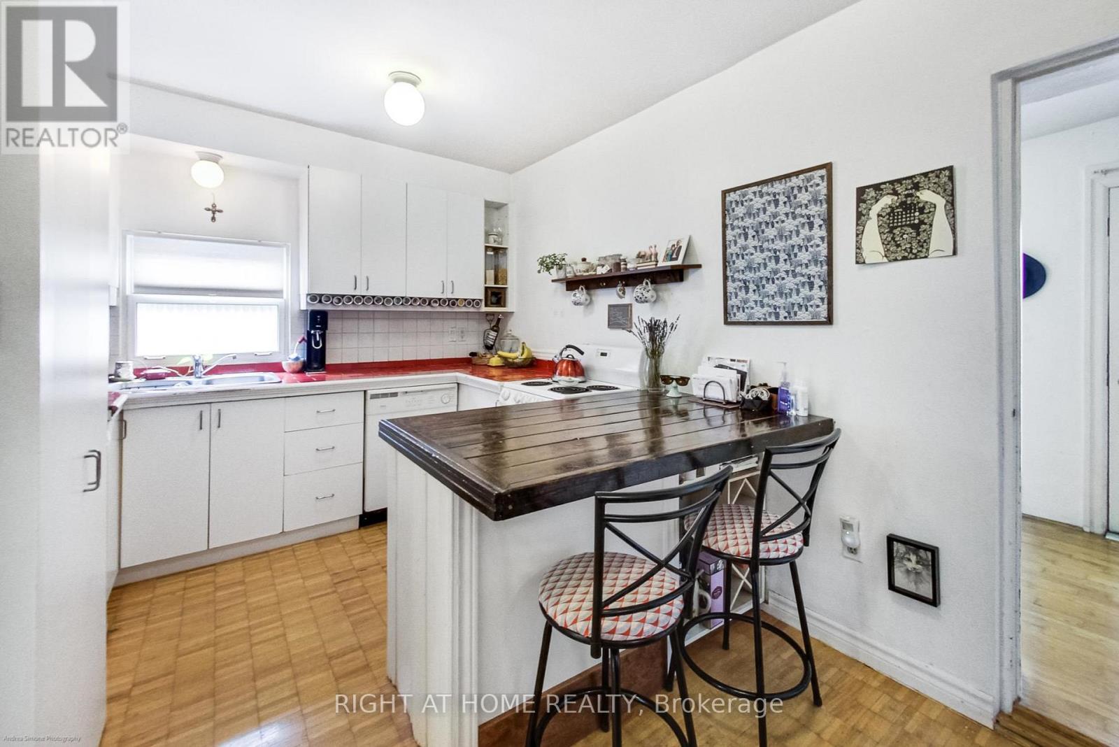 942 Queen Street W, Toronto (Trinity-Bellwoods), Ontario  M6J 1G8 - Photo 30 - C12444671
