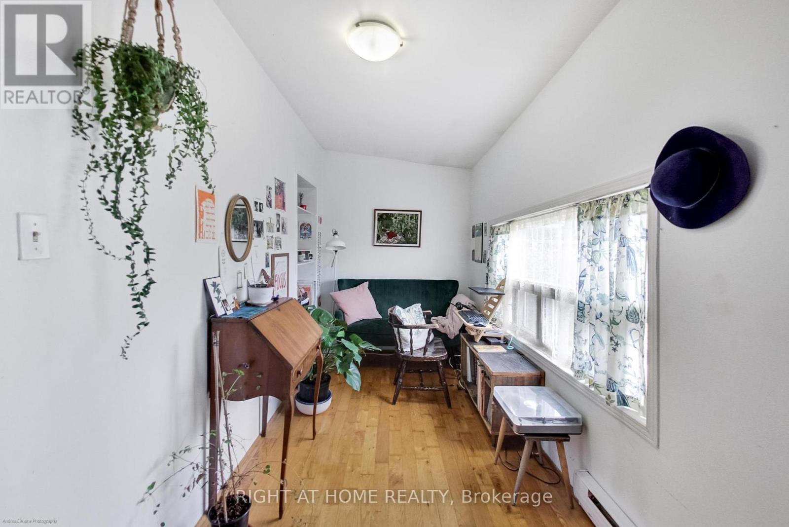 942 Queen Street W, Toronto (Trinity-Bellwoods), Ontario  M6J 1G8 - Photo 33 - C12444671