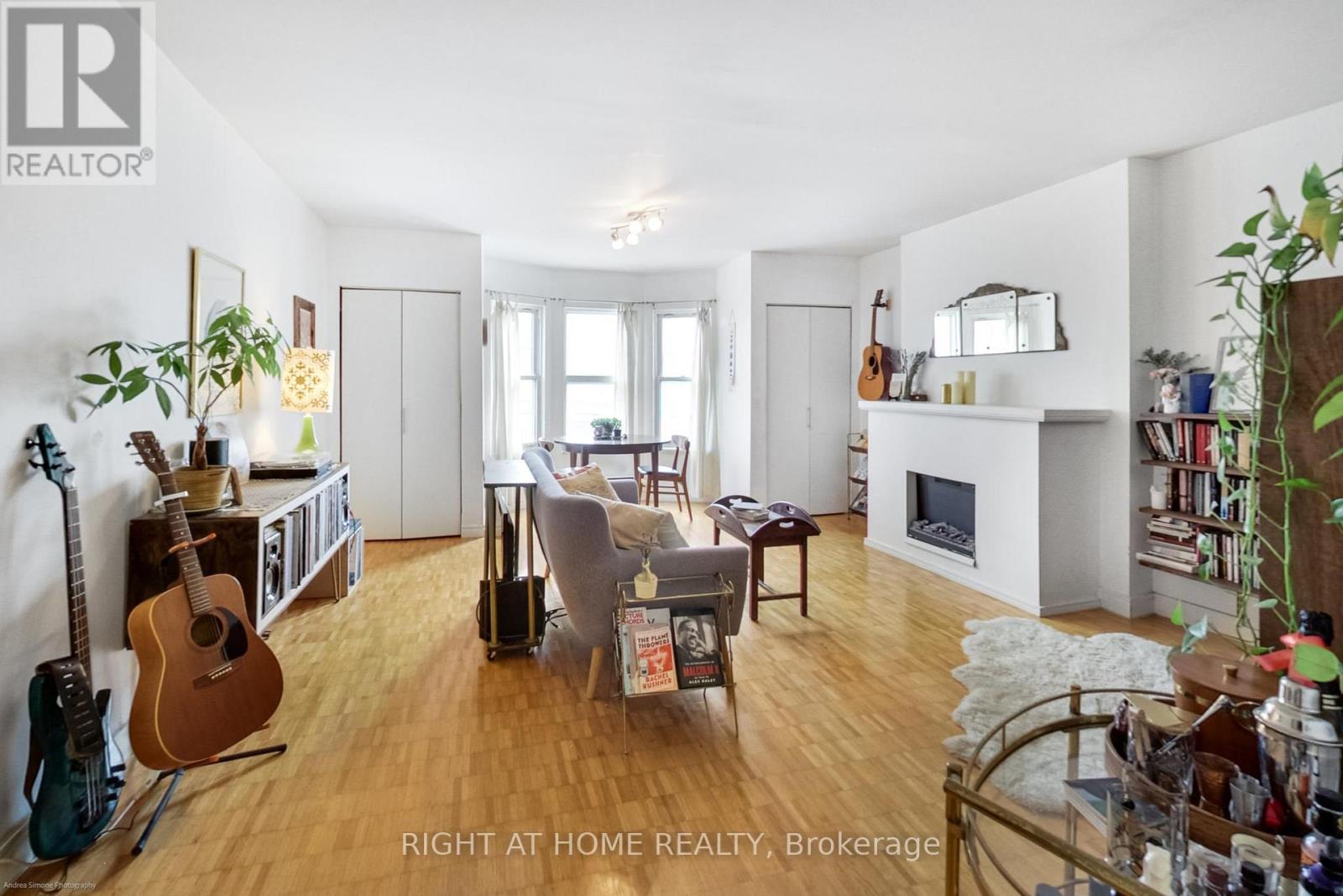 942 Queen Street W, Toronto (Trinity-Bellwoods), Ontario  M6J 1G8 - Photo 37 - C12444671