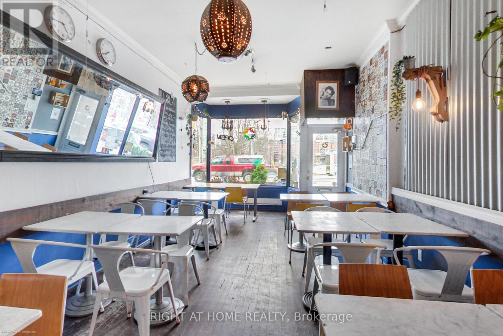 942 Queen Street W, Toronto (Trinity-Bellwoods), Ontario  M6J 1G8 - Photo 5 - C12444671