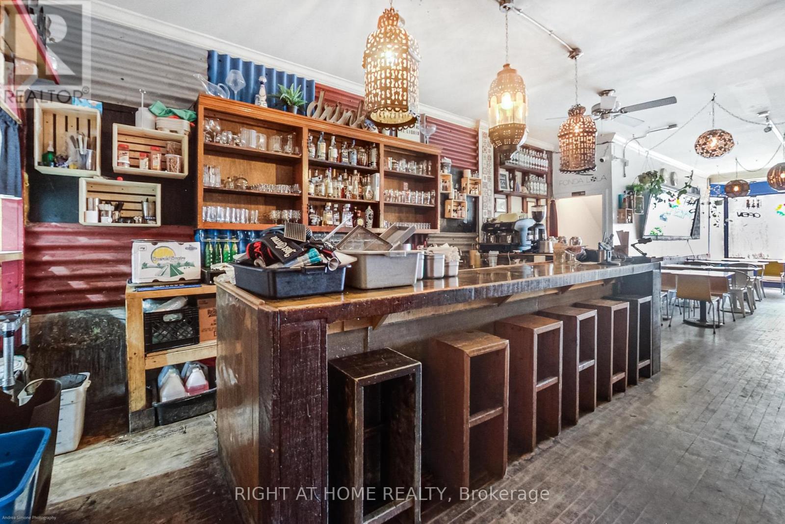 942 Queen Street W, Toronto (Trinity-Bellwoods), Ontario  M6J 1G8 - Photo 9 - C12444671