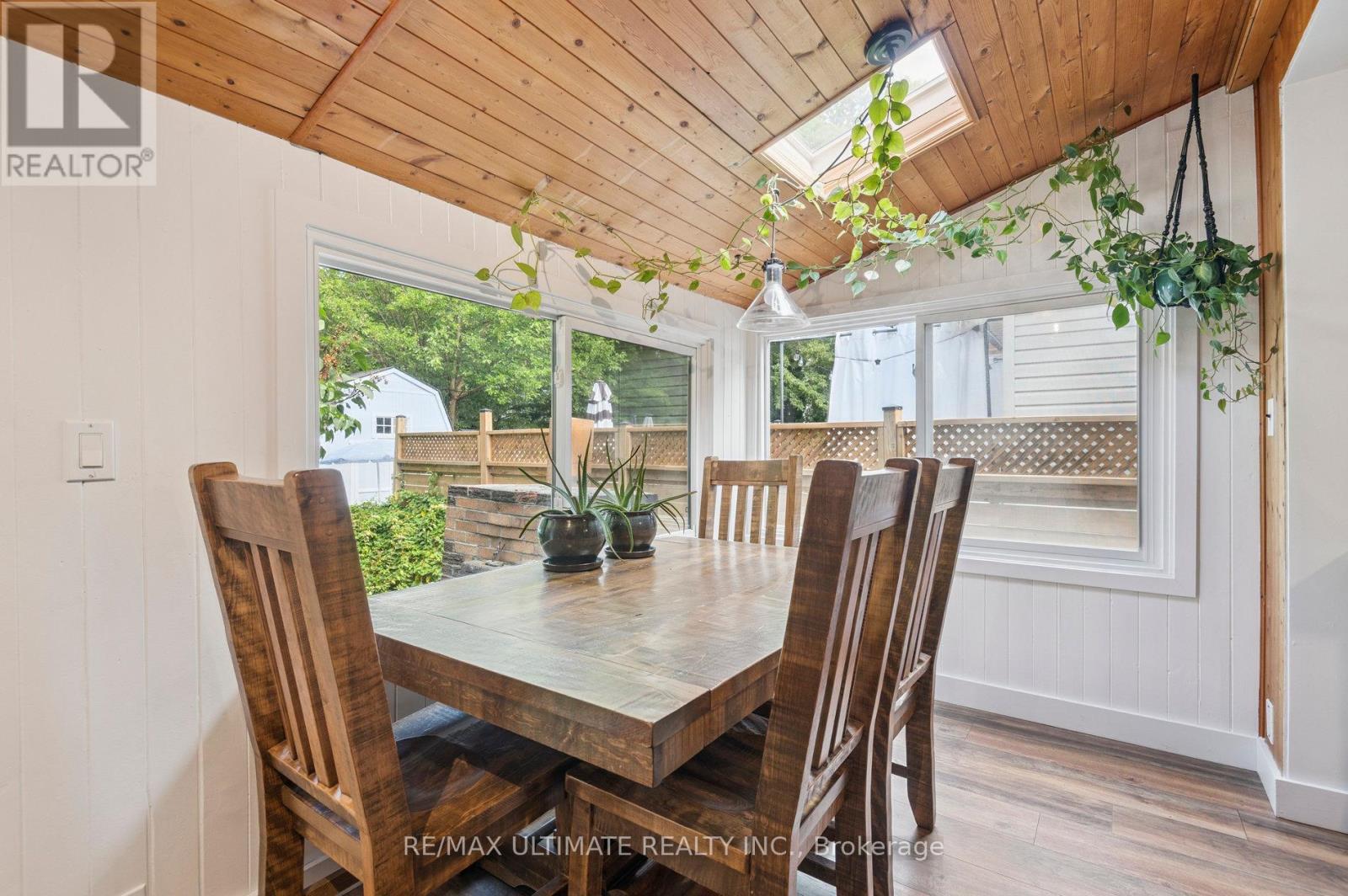 315 Cedarvale Avenue, Toronto, Ontario  M4C 4K3 - Photo 15 - E12438603