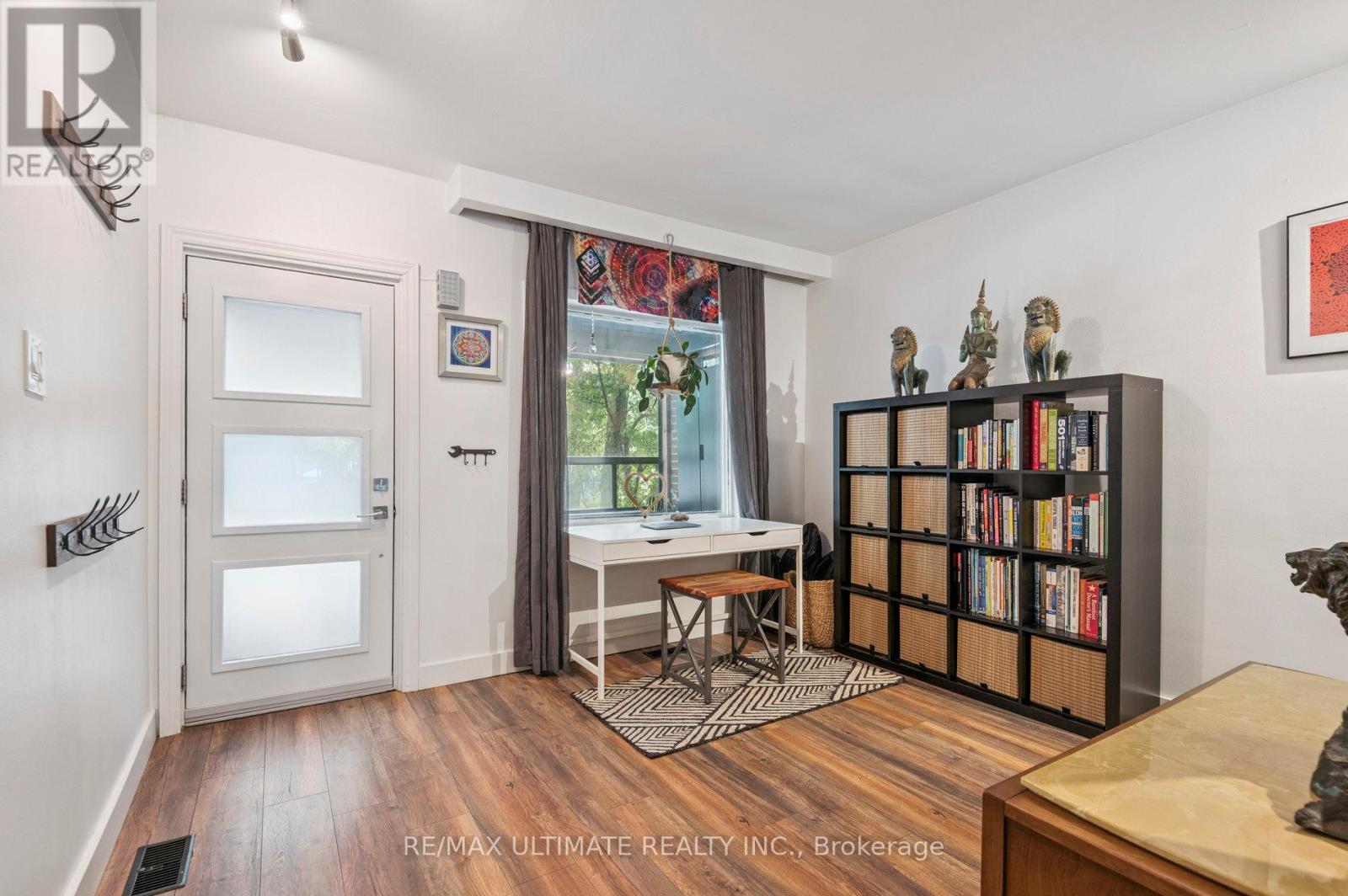 315 Cedarvale Avenue, Toronto, Ontario  M4C 4K3 - Photo 6 - E12438603