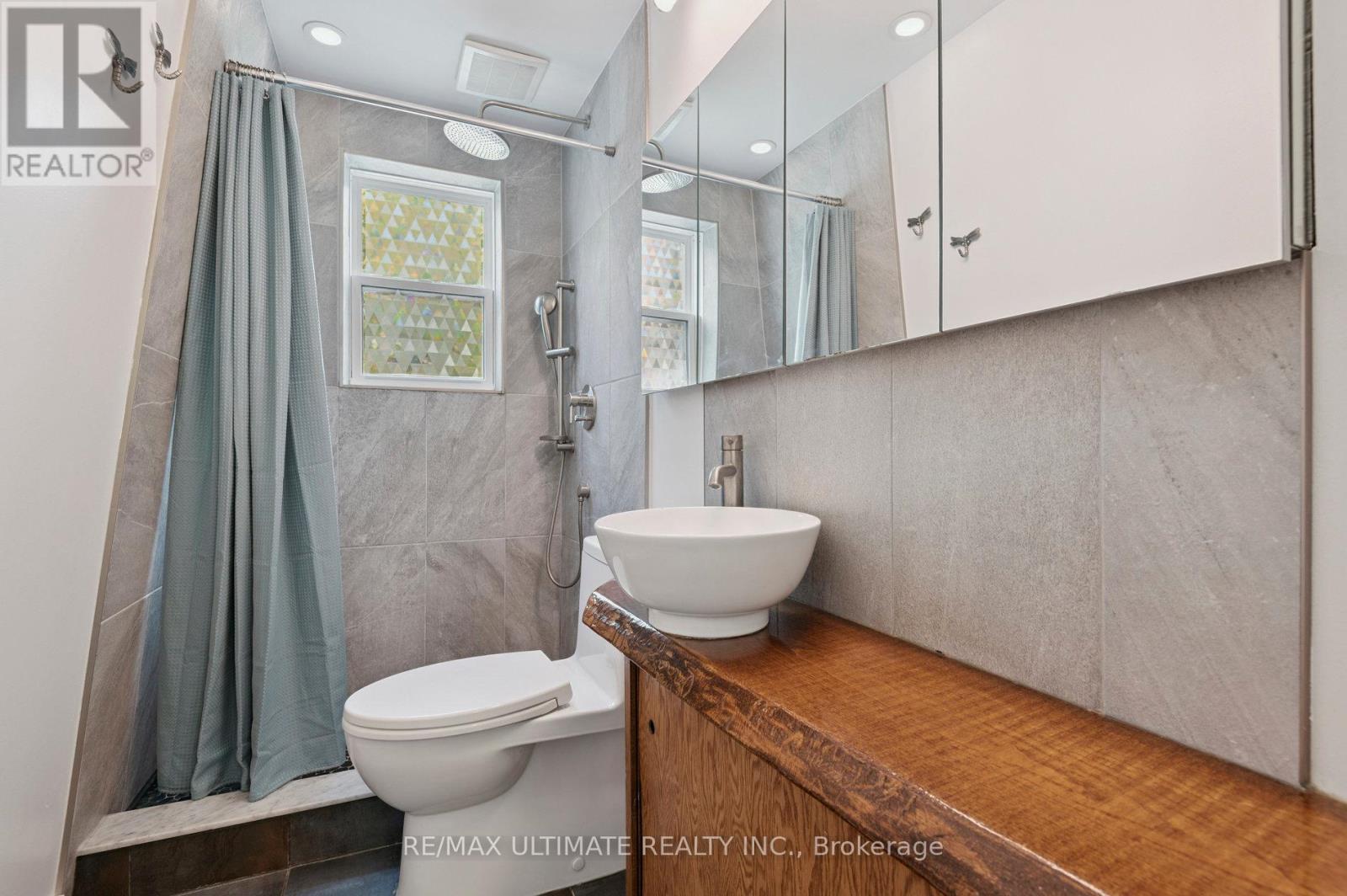 315 Cedarvale Avenue, Toronto, Ontario  M4C 4K3 - Photo 25 - E12438603