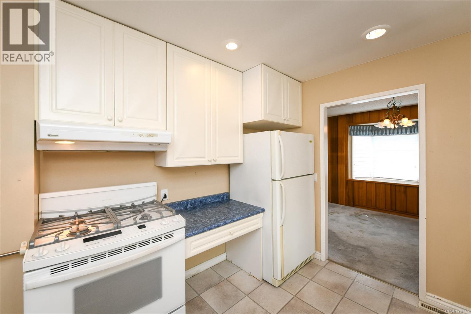 531 11th St, Courtenay, British Columbia  V9N 1S7 - Photo 5 - 1014360