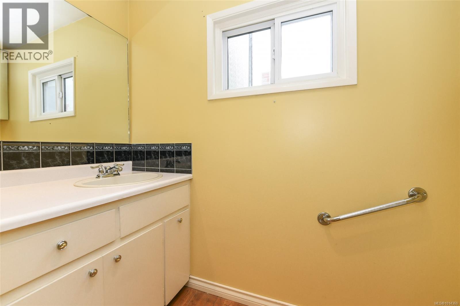 531 11th St, Courtenay, British Columbia  V9N 1S7 - Photo 14 - 1014360