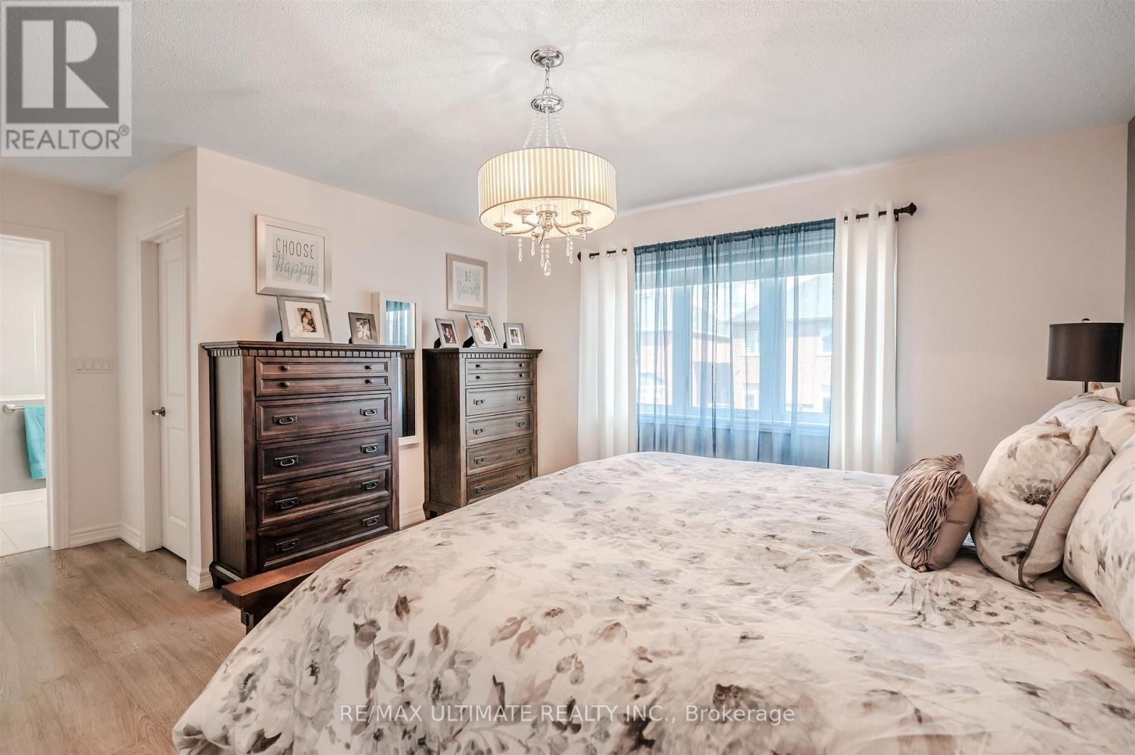 47 Lewis Avenue, Bradford West Gwillimbury (Bradford), Ontario  L3Z 0X2 - Photo 23 - N12444661